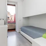 Just Urban - 2br 2 Bathrooms With Balconies -city Life & M5 *