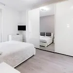 Just Urban - 2br 2 Bathrooms With Balconies -city Life & M5 Milano