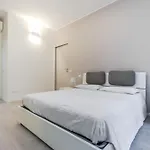 Daire Just Urban - 2br 2 Bathrooms With Balconies -city Life & M5 *