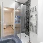 Just Urban - 2br 2 Bathrooms With Balconies -city Life & M5 Daire