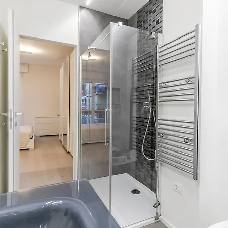 Just Urban - 2br 2 Bathrooms With Balconies -city Life & M5 아파트
